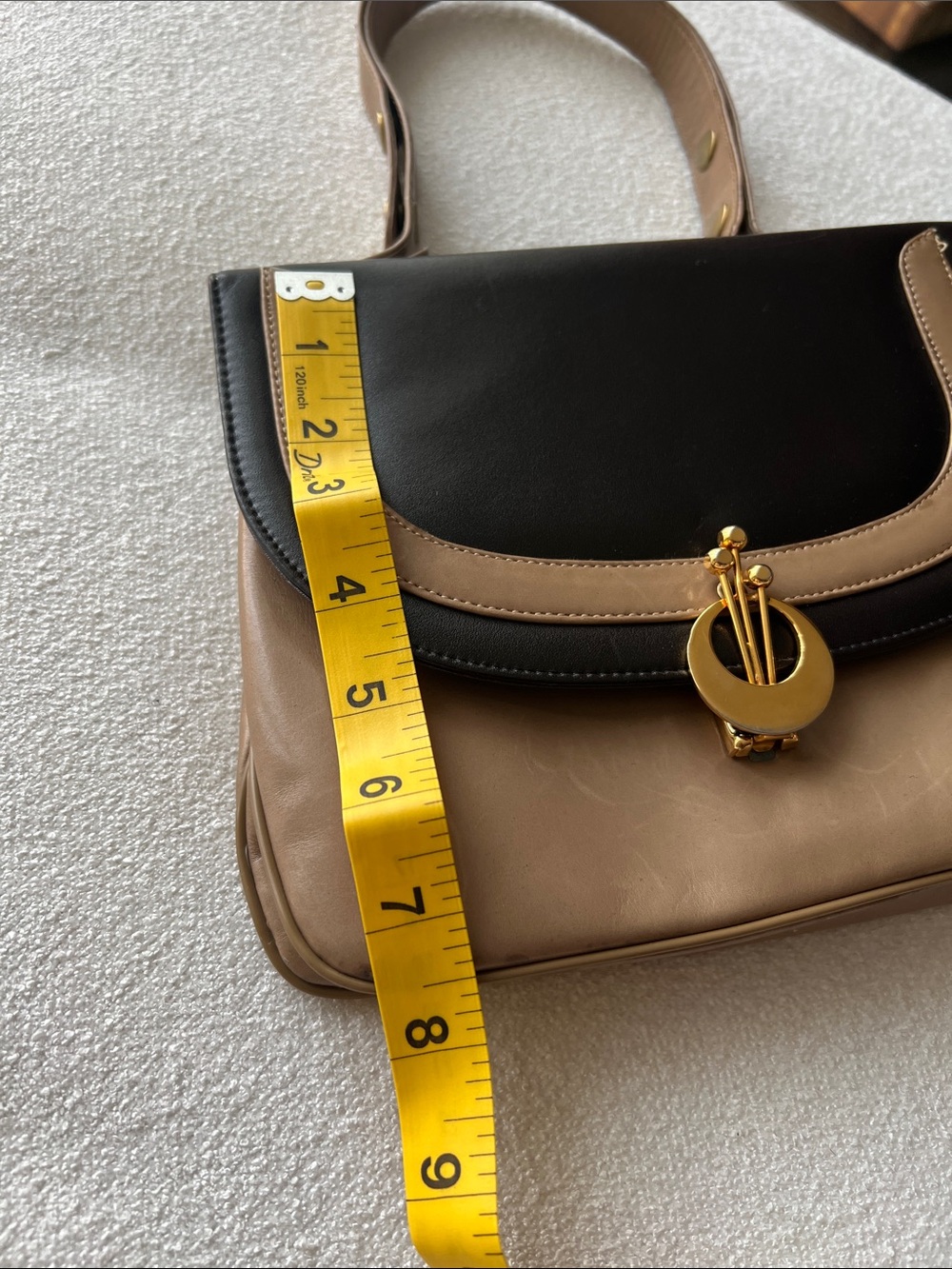 Vintage Black and Tan Structured Top-Handle Satchel - Picture 15 of 16
